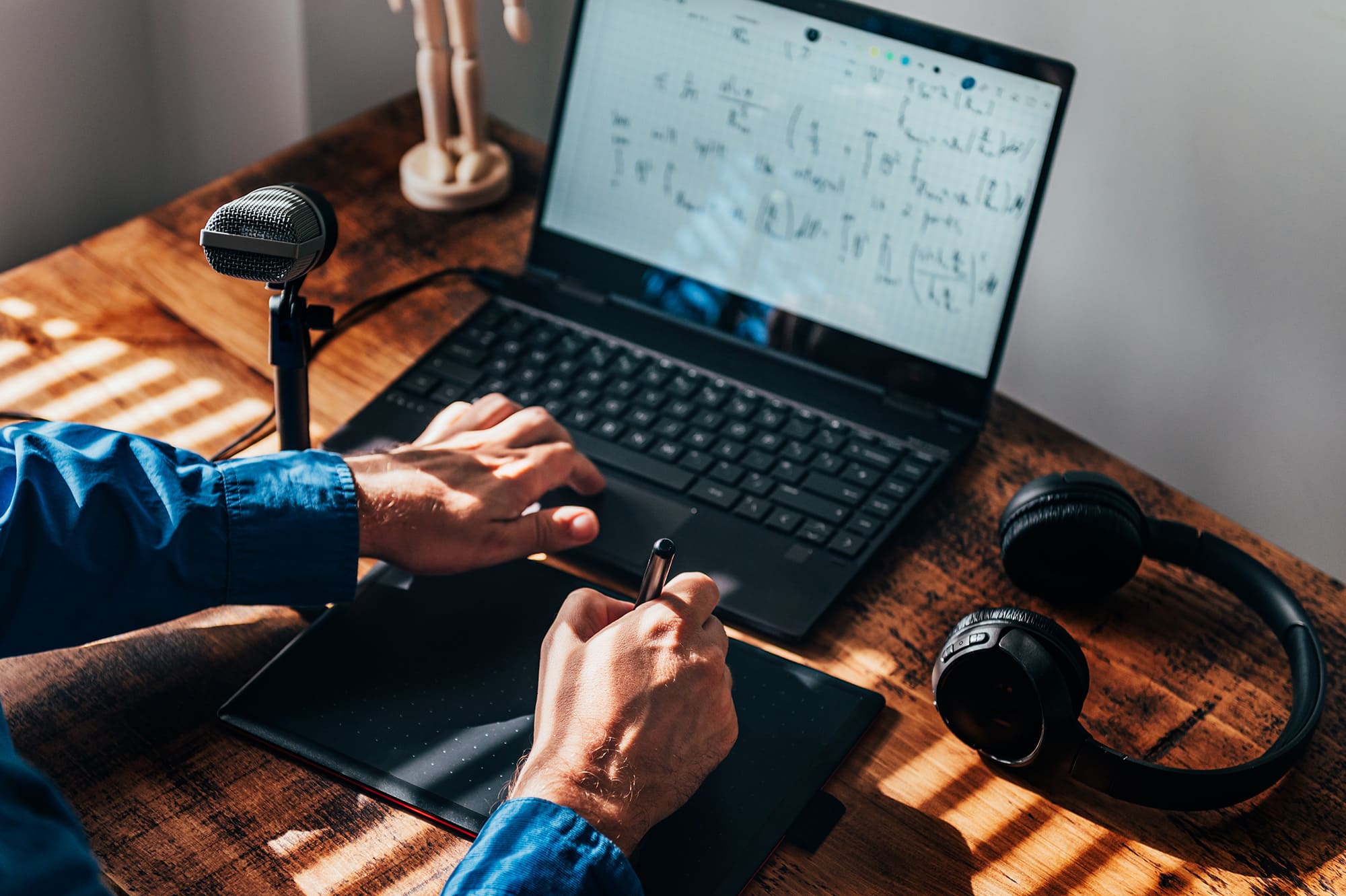 professor-is-doing-online-lecture-2025-01-29-10-43-34-utc